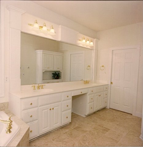 bathrooms98.jpg